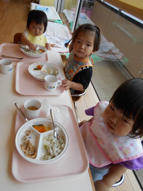 12月10日(金)の給食・おやつ
