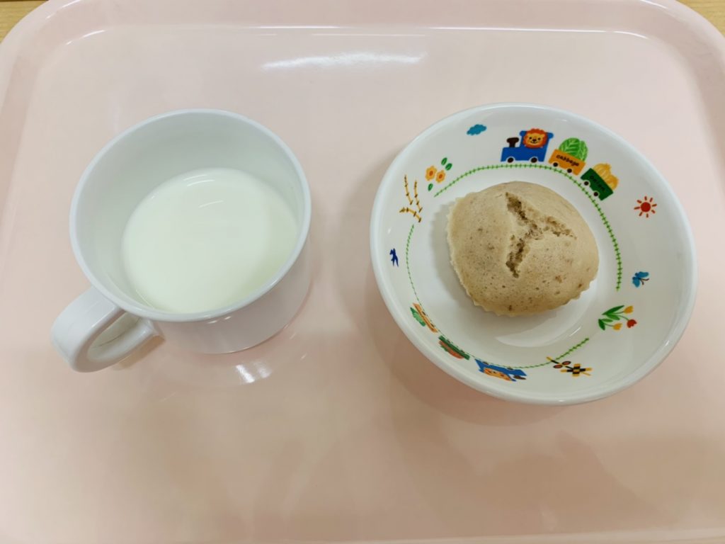 10月21日(金)の給食・おやつ