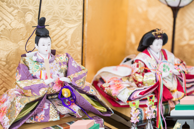 ひな祭りに雛人形をかざろう