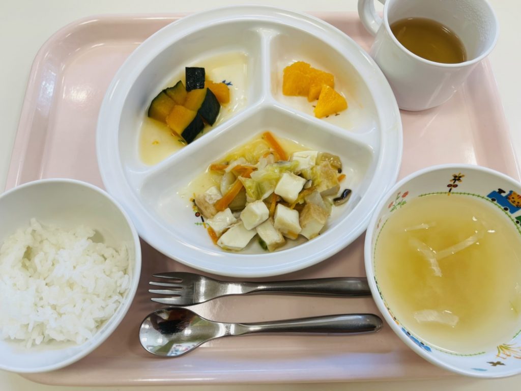 7月28日(金)の給食・おやつ