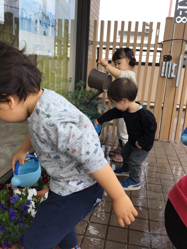 8月1日(火)の給食・おやつ