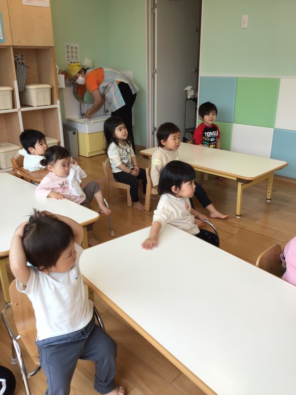 8月14日(月)の給食・おやつ