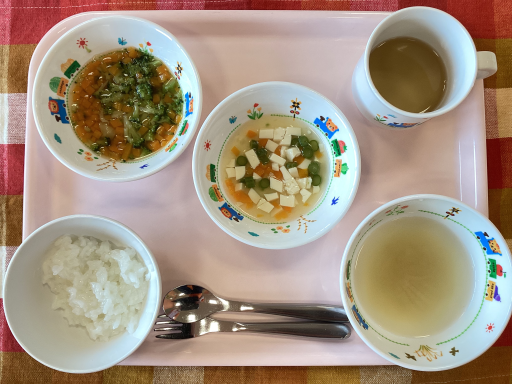 11月6日（月）の給食・おやつ