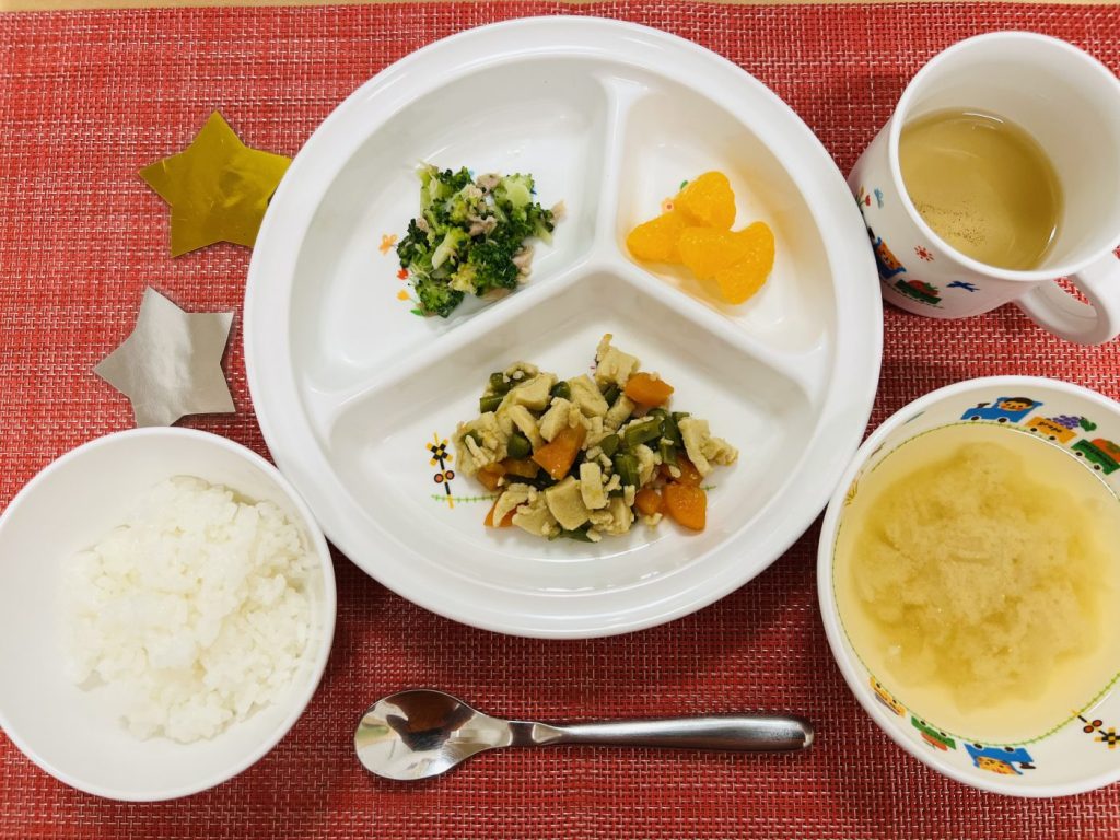 【5月20日㈪の給食・おやつ】