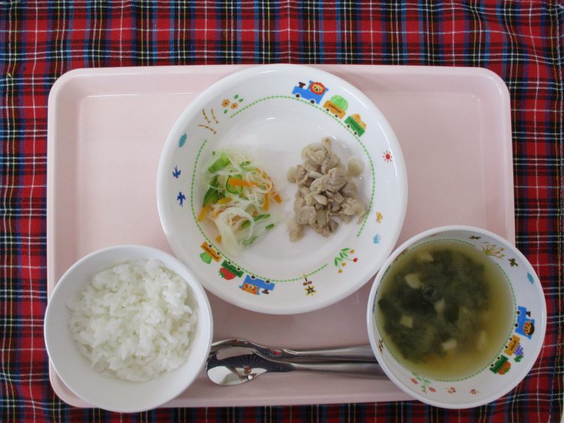 ８月13日（月）のお給食　(≧▽≦)