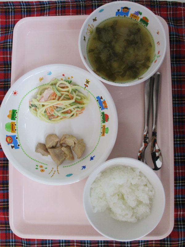 １０月１５日（月）のお給食(≧▽≦)