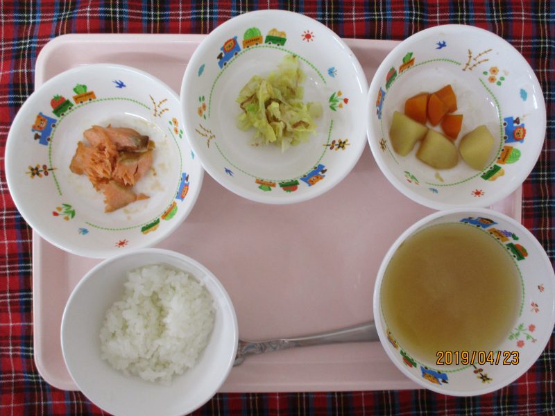 4月23日（火）のお給食(^O^)／