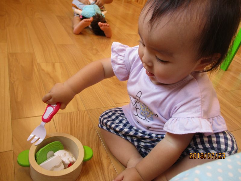 ０歳児　ももぐみさんの様子!(^^)!　