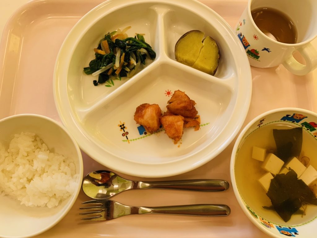 3月14日(火)の給食・おやつ