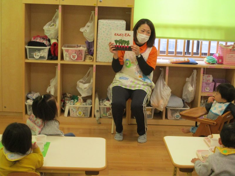 ３月２７日(月)の給食・おやつ