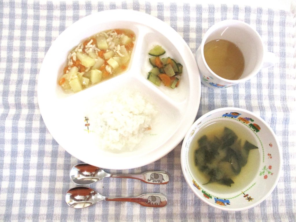 9月29日(金)の給食・おやつ