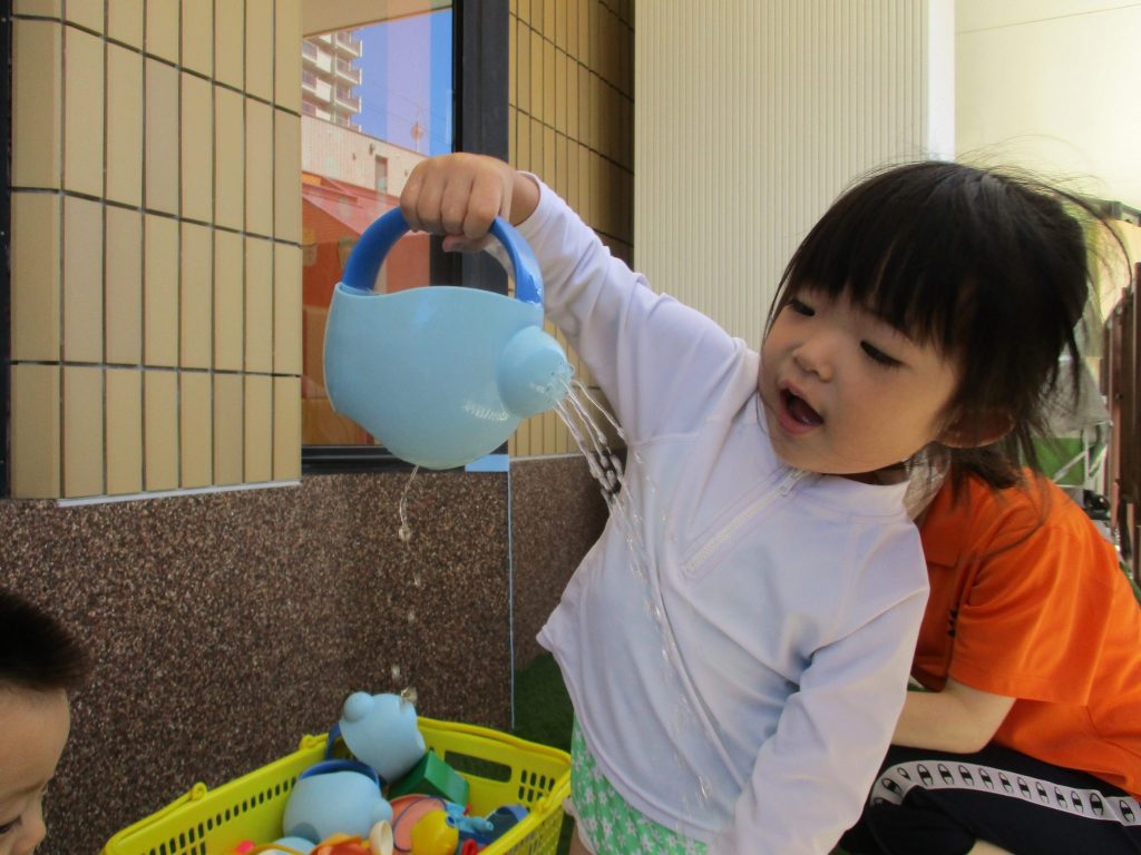 お盆飾り&水遊び🔫