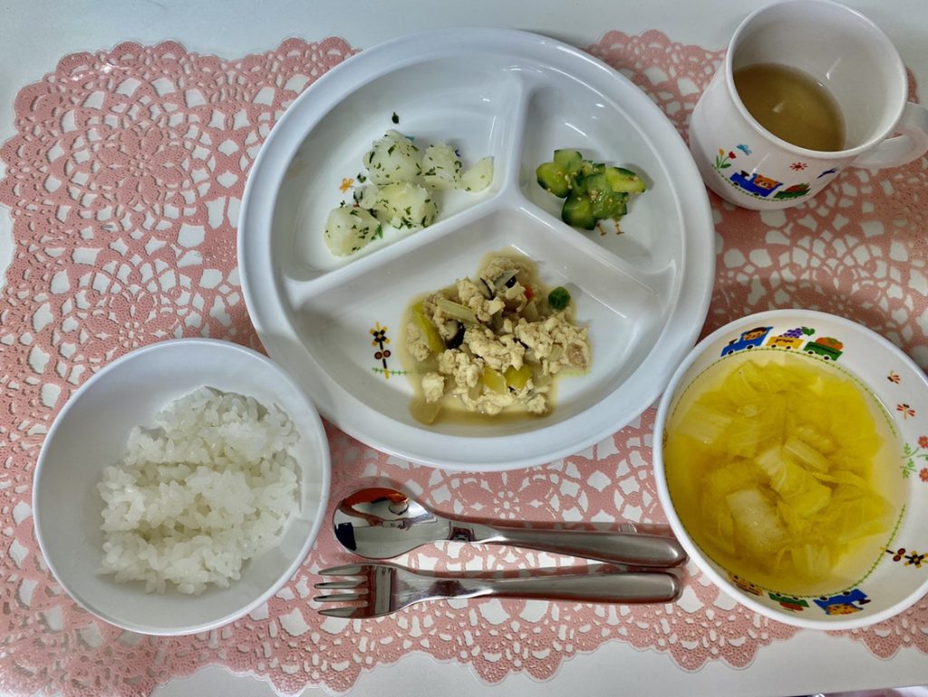 9月20日（火）の給食・おやつ