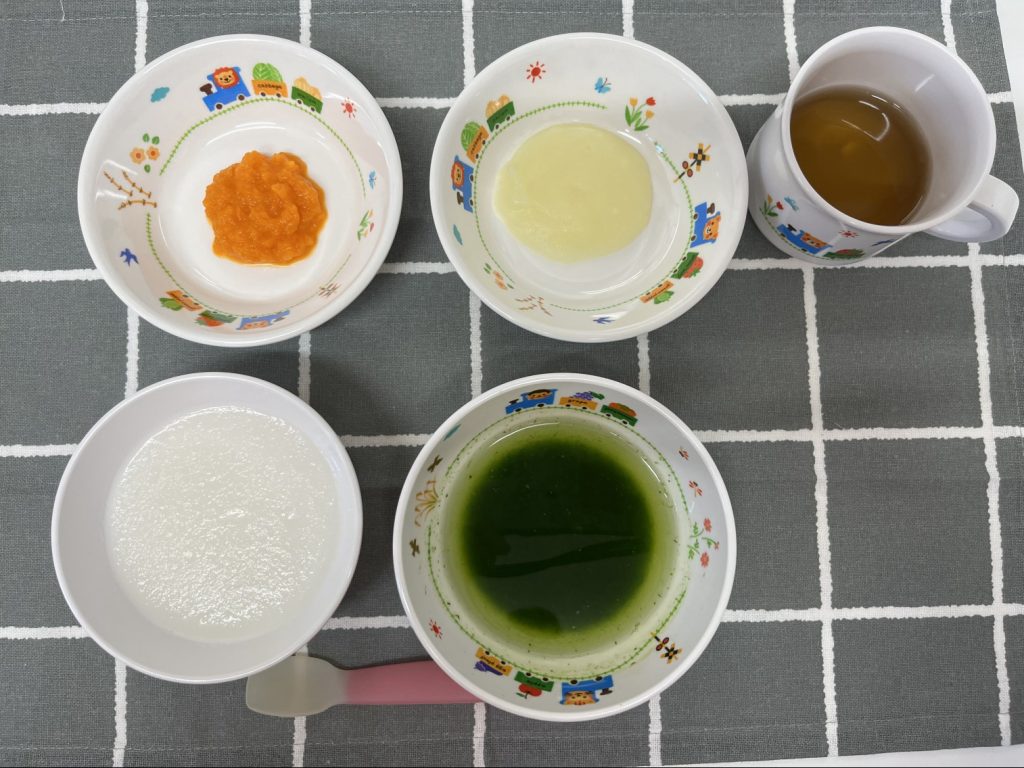 10月25日(水)の給食・おやつ