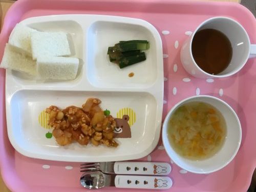 ８月１０日のお給食です