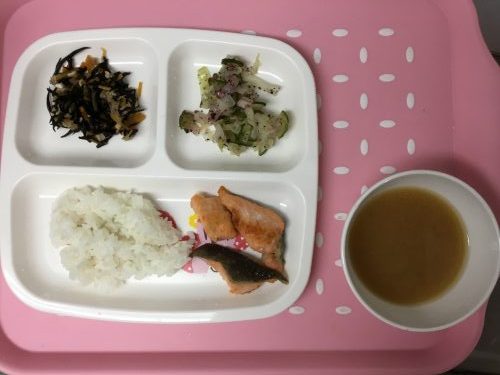 今日のお給食です