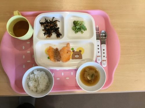 ９月１２日のお給食です