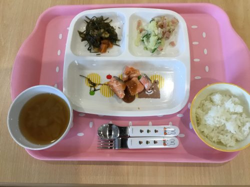 １２月１１日のお給食です