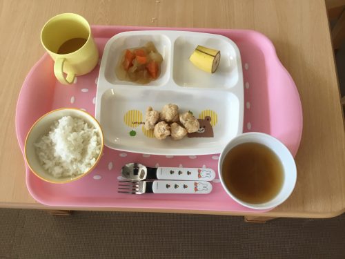 ３月１５日のお給食です