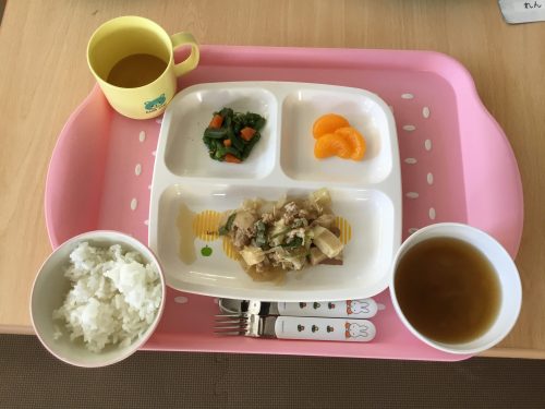 ３月１８日のお給食です