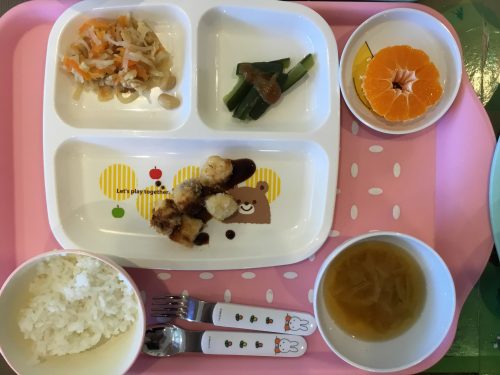 3月８日のお給食です