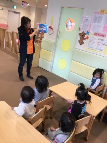 毎日楽しく、フラッシュカードをやってるよ！