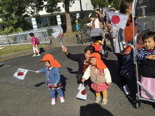 海王丸を見送りました。