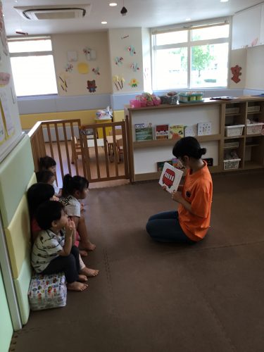 読み聞かせプログラム