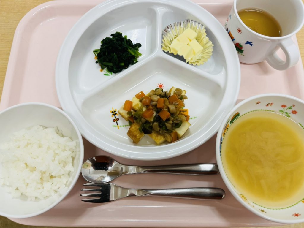 1月7日(土)の給食・おやつ