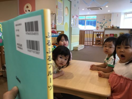 2月27日(月)の給食・おやつ