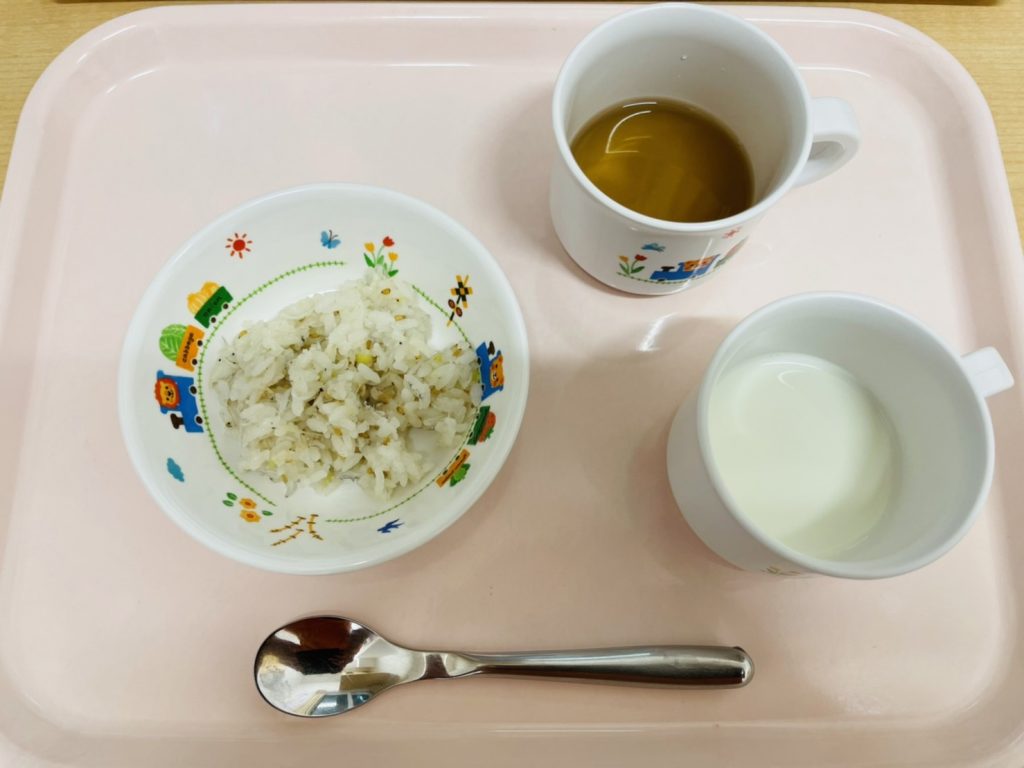 7月27日(木)の給食・おやつ