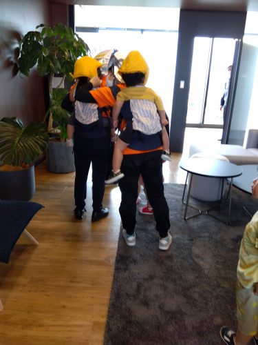 地震による津波想定の避難訓練⛑