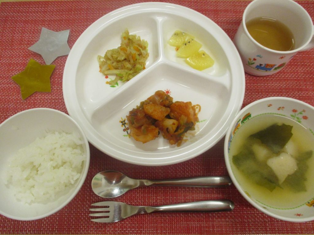 【11月9日㈯の給食・おやつ】