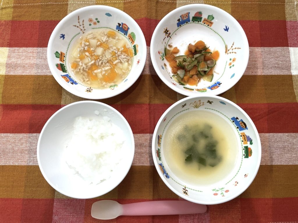 9月15日(金)の給食・おやつ