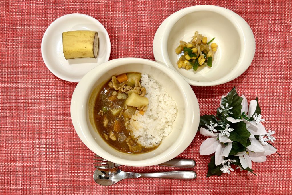 12月1日(金)の給食・おやつ