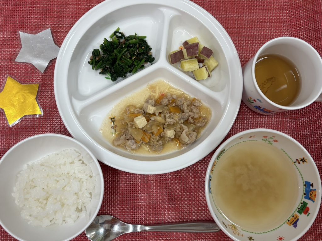 【4月17日㈭の給食・おやつ】