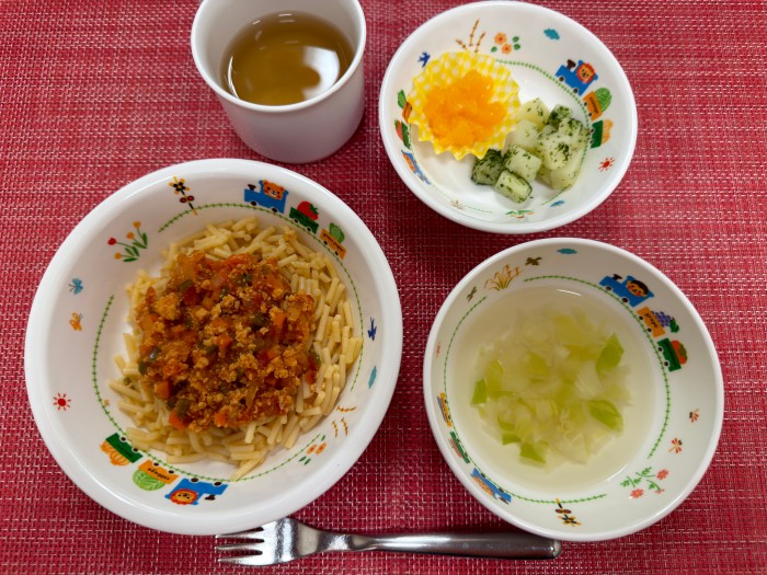 【2月9日㈪の給食・おやつ】