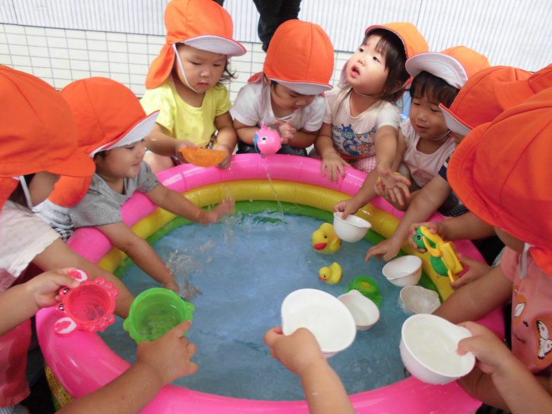 【小規模保育園：小田原園】水遊び?