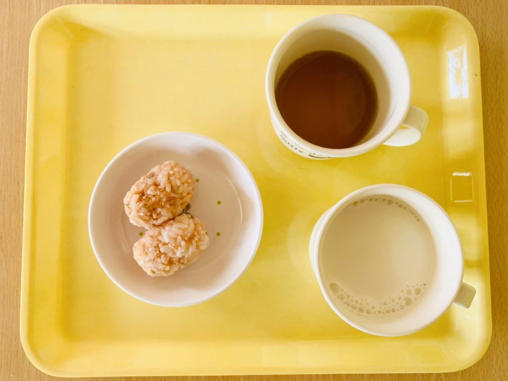 12月20日(火)の給食・おやつ