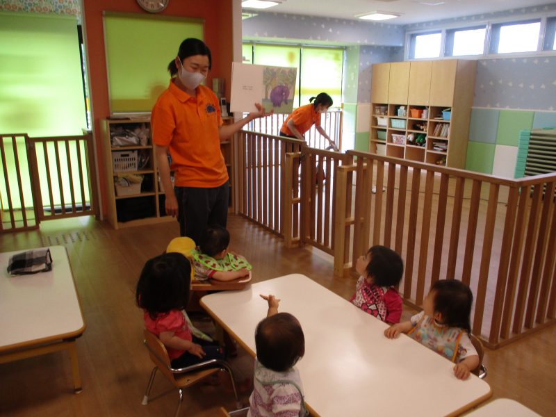 【小規模保育園：小田原園】絵本プログラム　ぞうくんのさんぽ?