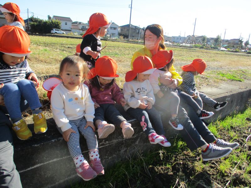 【小規模保育園：小田原園】絵本プログラム　「森のぶらんこ」
