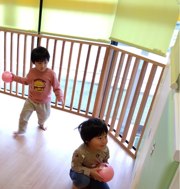 【小規模保育園:小田原園】室内遊びも楽しみ♬