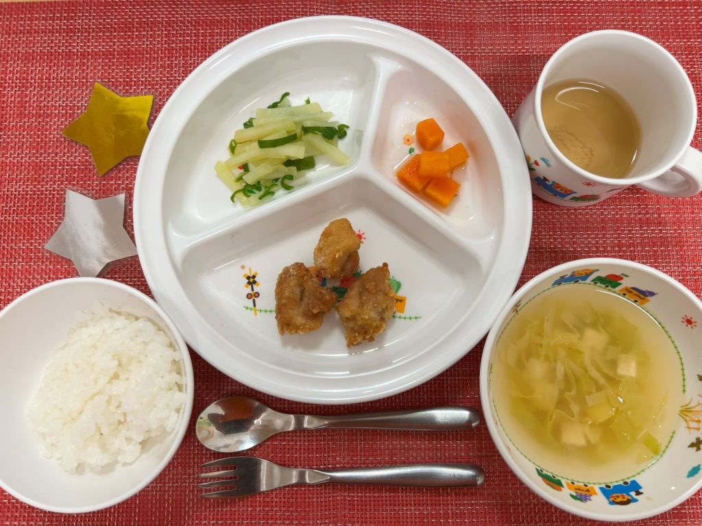 【4月25日㈭の給食・おやつ】