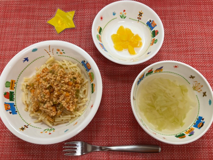 【9月22日㈪の給食・おやつ】