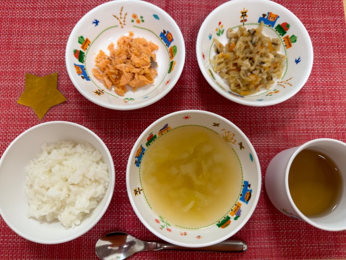 【4月7日㈫の給食・おやつ】