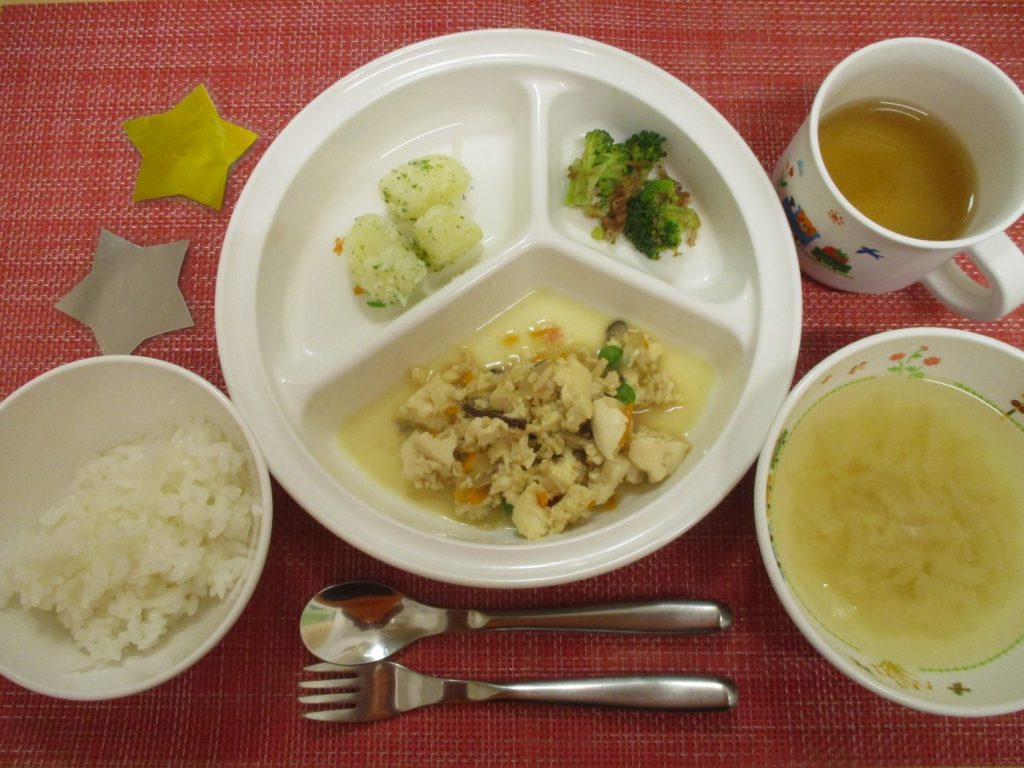 【7月8日㈪の給食・おやつ】