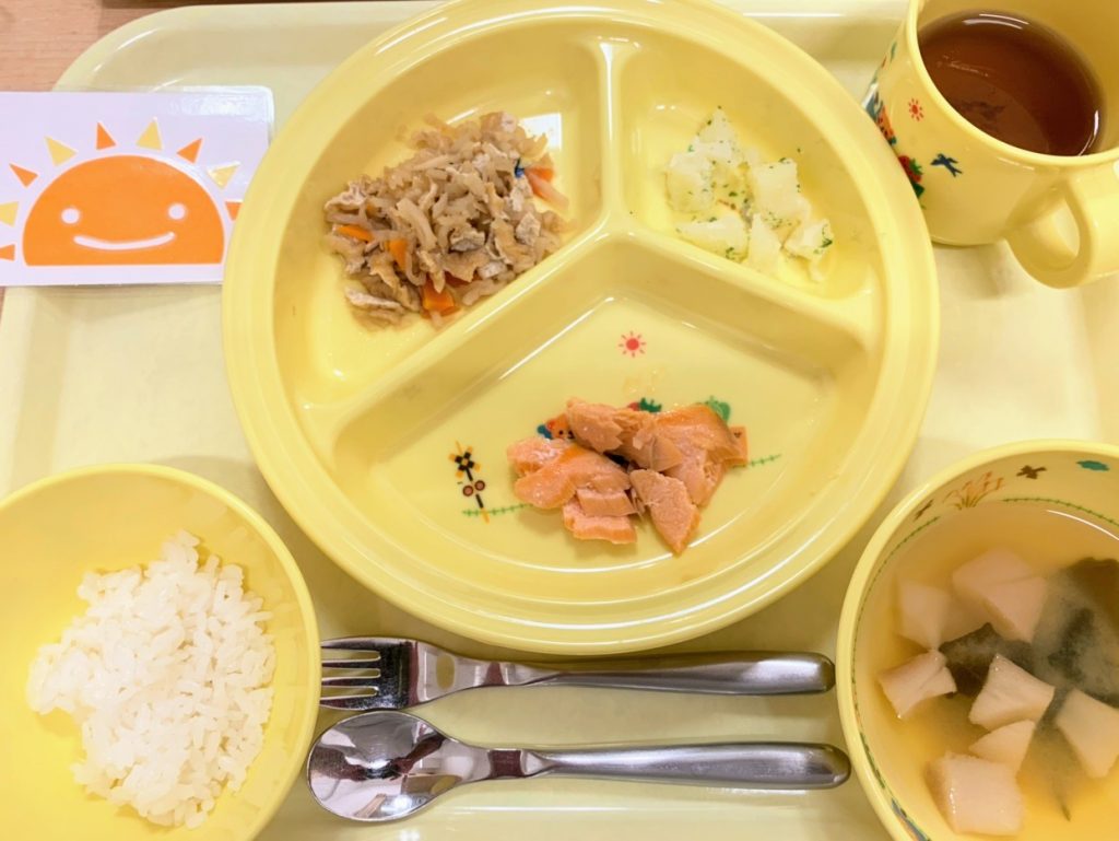 1月16日(月)の給食・おやつ