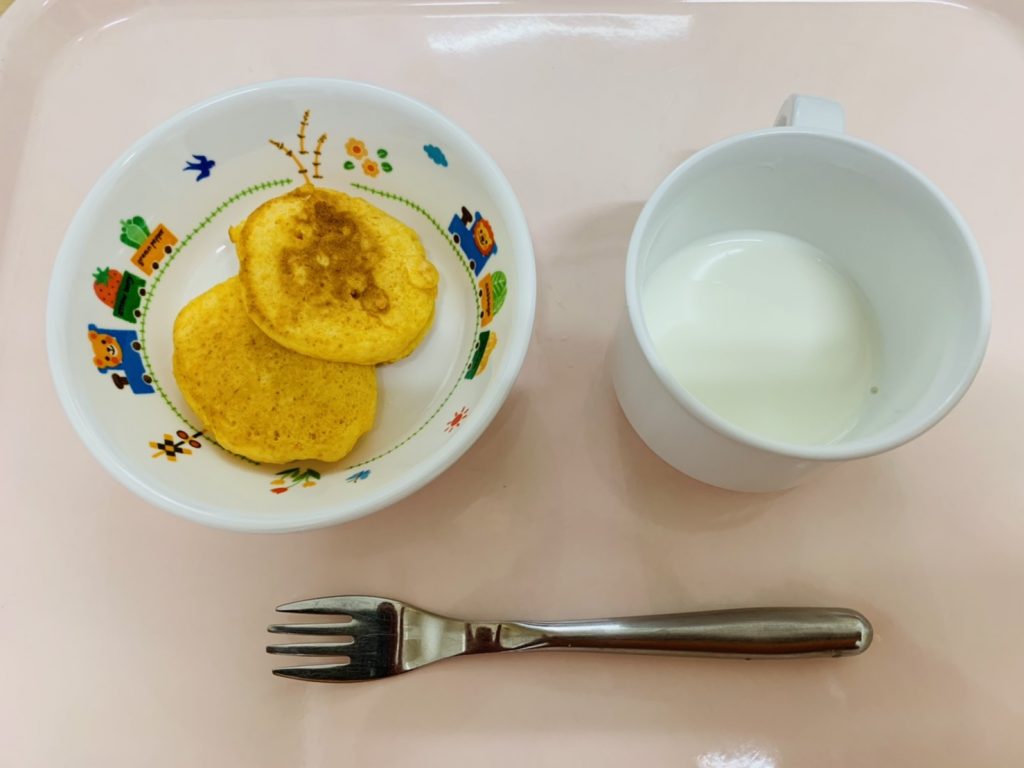 4月22日(土)の給食・おやつ