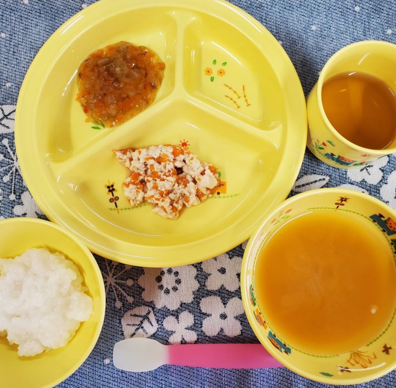 11月14日(月)の給食・おやつ