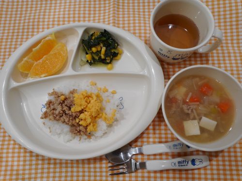 4月12日の給食(^^)/　二色ごはん！